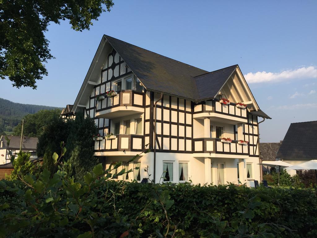Hotel Flurschuetz Lennestadt Dış mekan fotoğraf