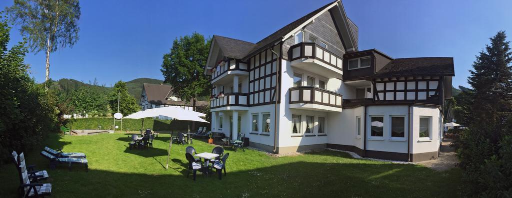 Hotel Flurschuetz Lennestadt Dış mekan fotoğraf