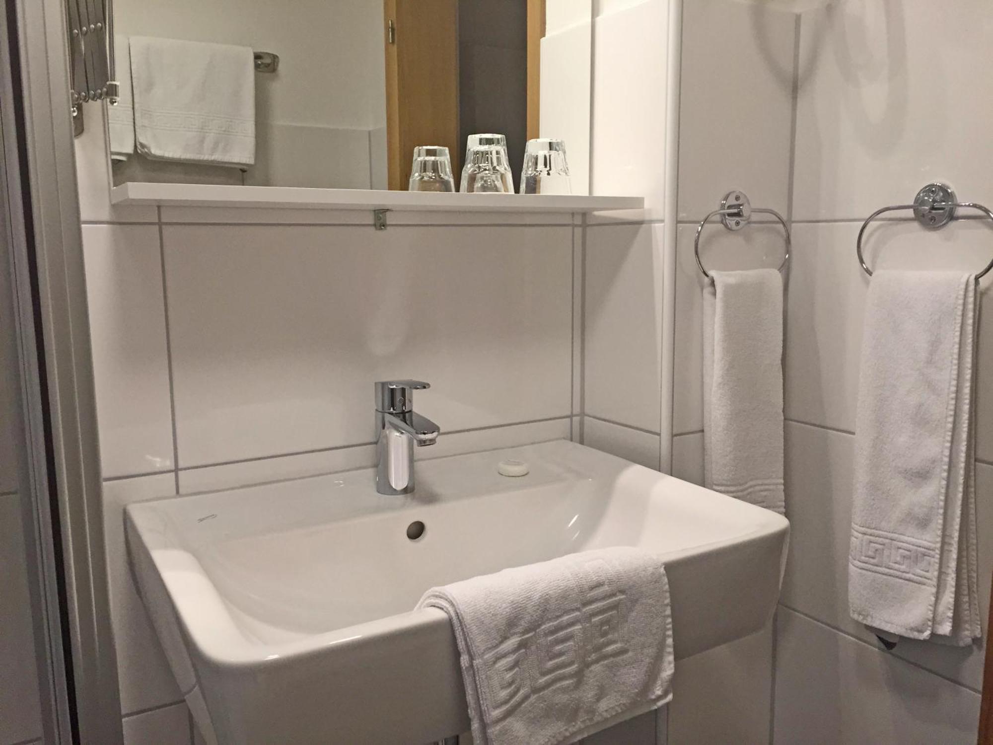 Hotel Flurschuetz Lennestadt Oda fotoğraf